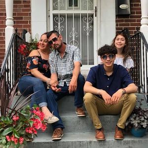 Meet your Posher, Laura